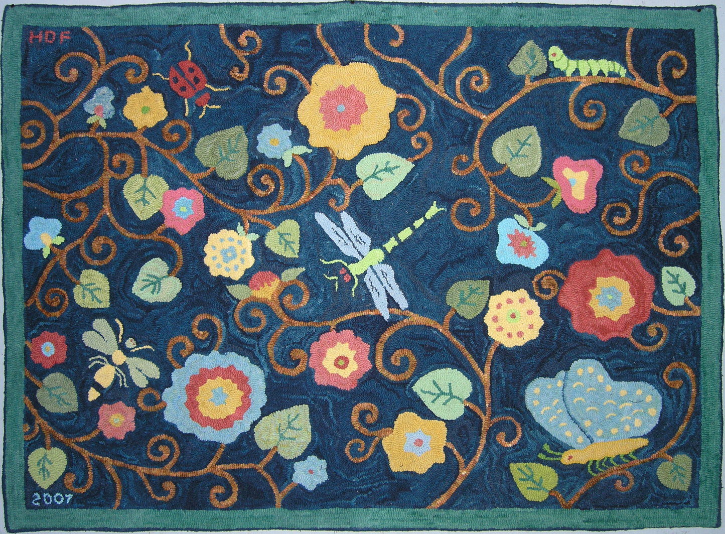 DiFranza Designs - Bug and Vine Rug - Rug Hooking Supplies