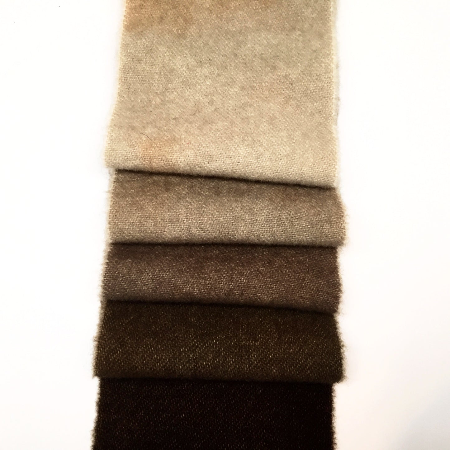 Green Mountain - G-47 - Mossy Brown - Rug Hooking Supplies