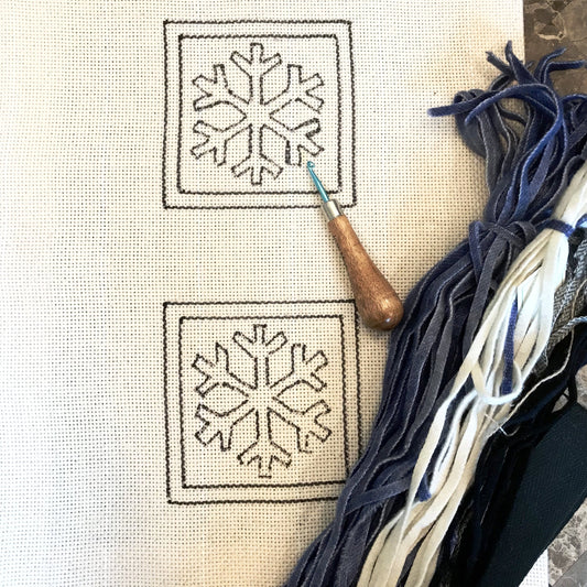 Kit - Snowflake Mug Rug - Rug Hooking Supplies