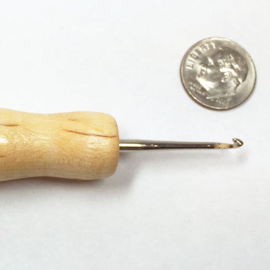 Fraser Hook - Straight Handle - Number 4 - Rug Hooking Supplies