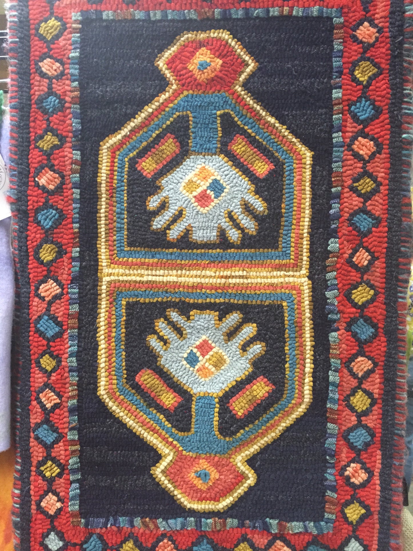 Green Mountain Design - Hamadan Mat - 15x26 - Rug Hooking Supplies