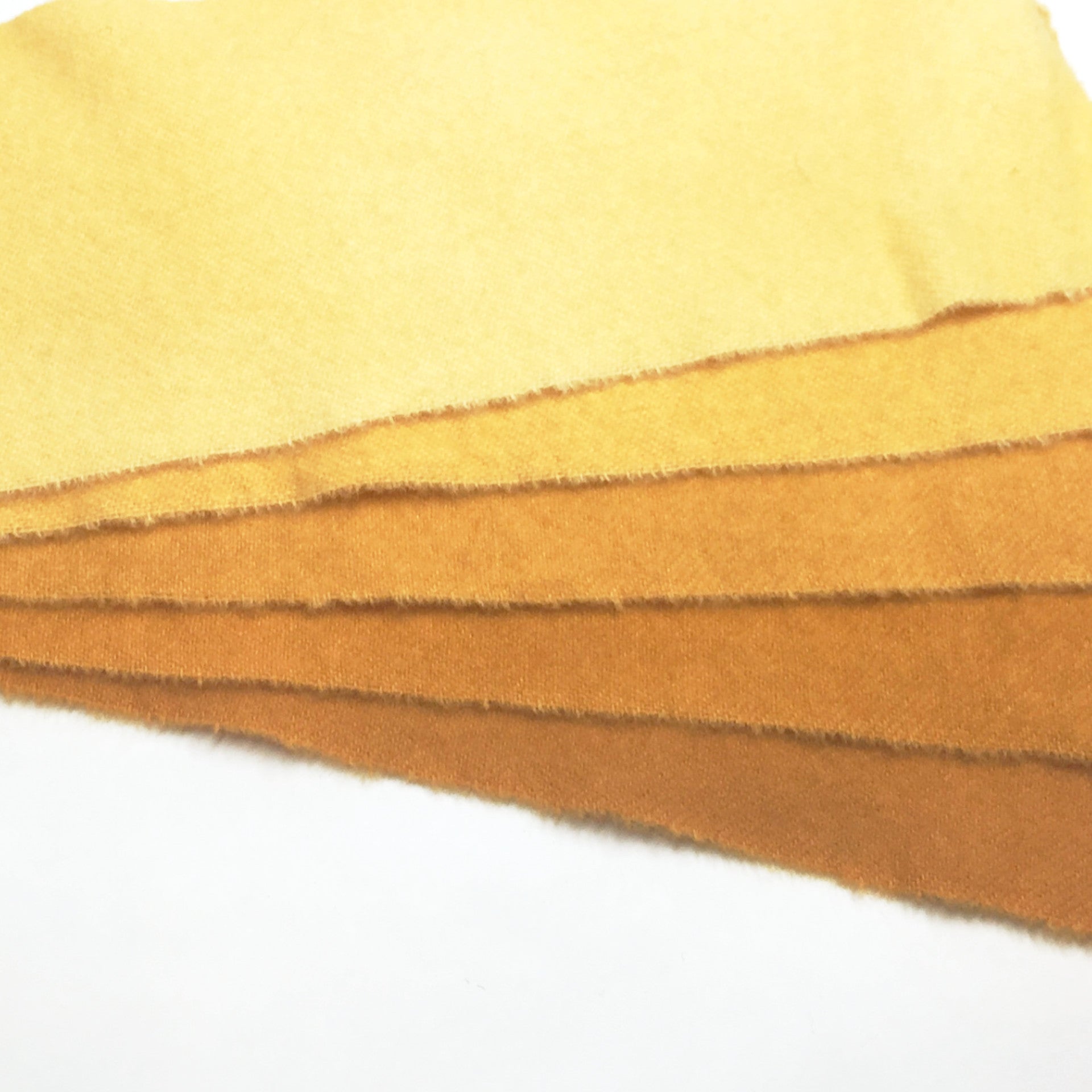 Jacobean - 19 - Orange Gold Accent - Rug Hooking Supplies