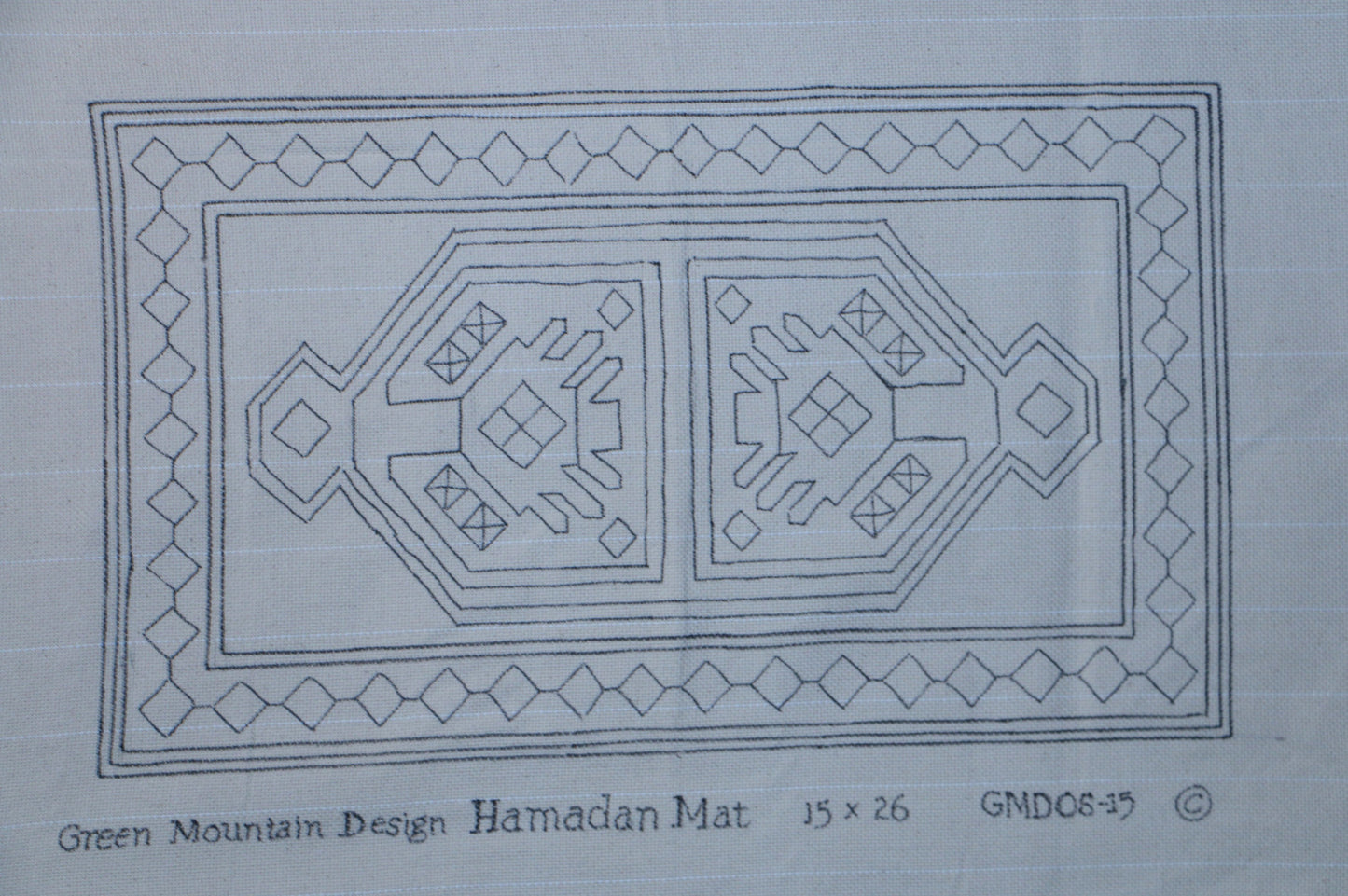 Green Mountain Design - Hamadan Mat - 15x26 - Rug Hooking Supplies