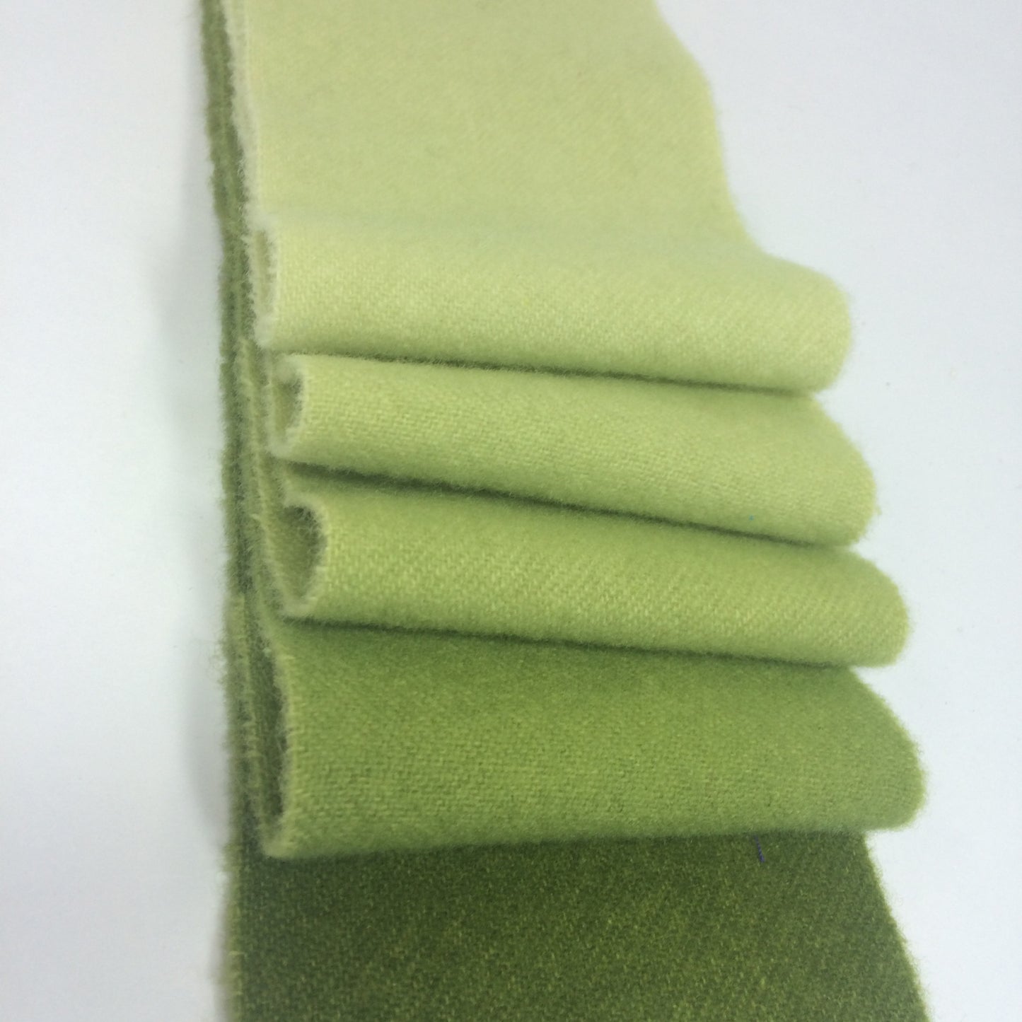 Perfection - Yellow Green - Rug Hooking Supplies