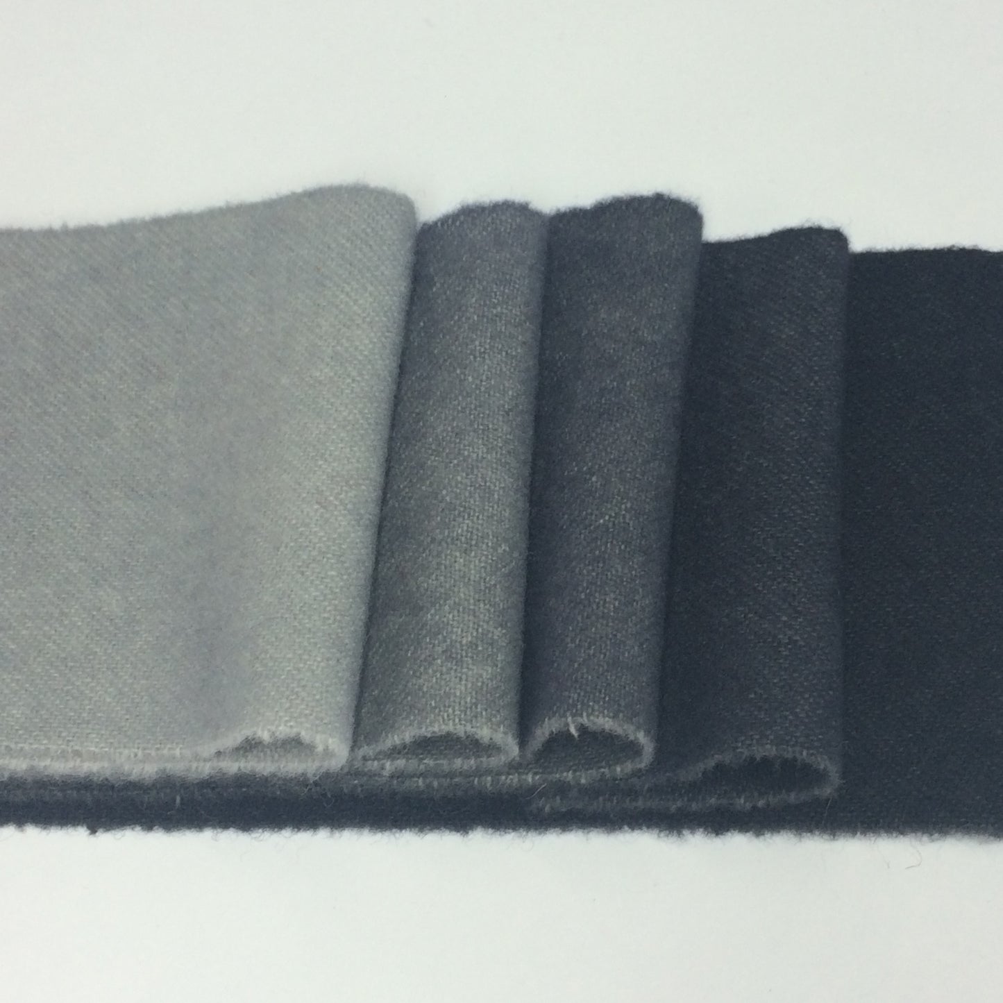 Perfection - Animal Gray - Rug Hooking Supplies