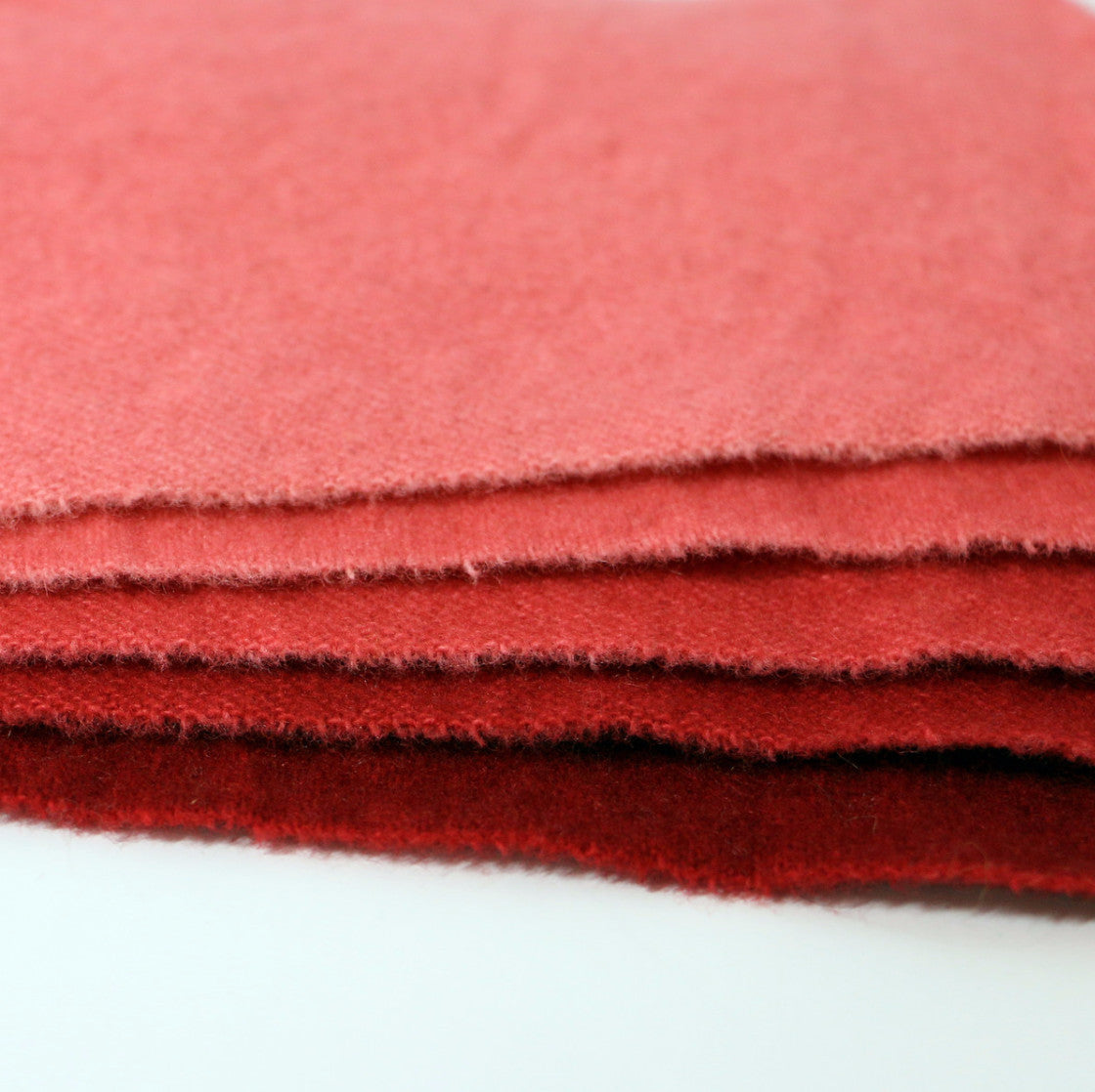 Jacobean - 9 - Crimson - Rug Hooking Supplies